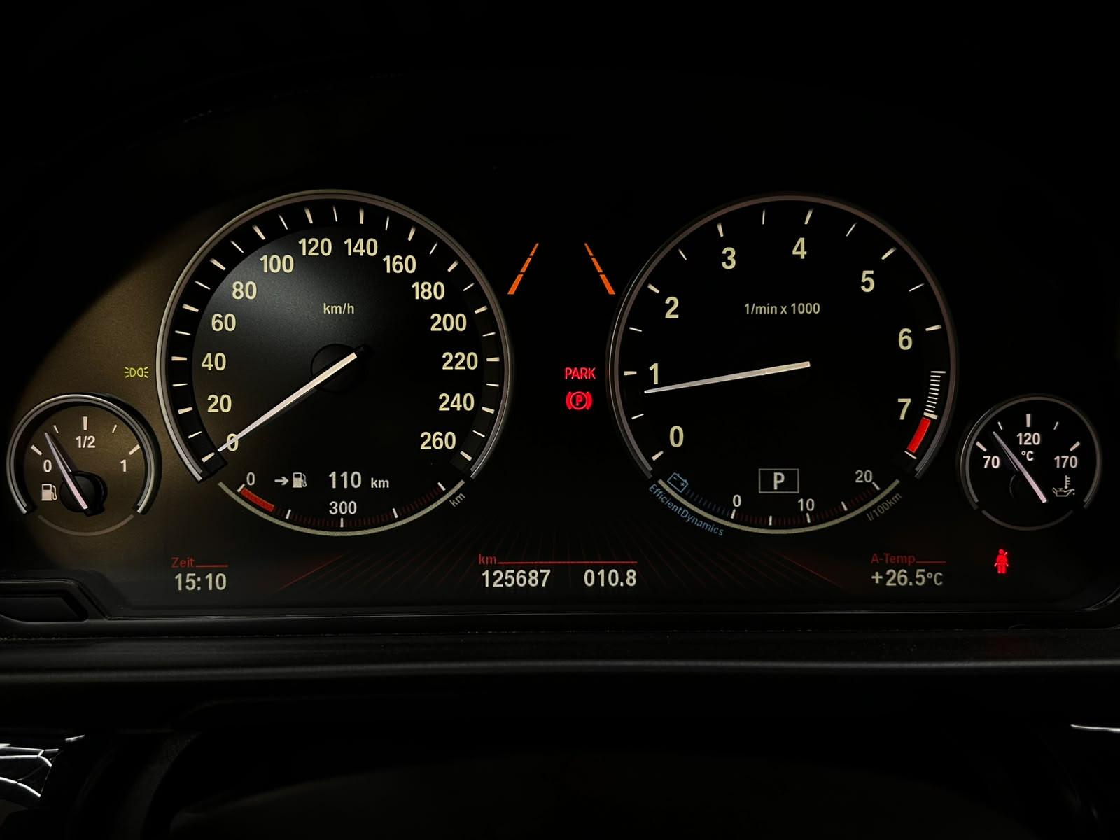 BMW 550i Touring | 408 ch | BVA | Affichage tête haute | Chauffage auxiliaire | Sièges chauffants avant/arrière | Soft Close | Attelage fixe