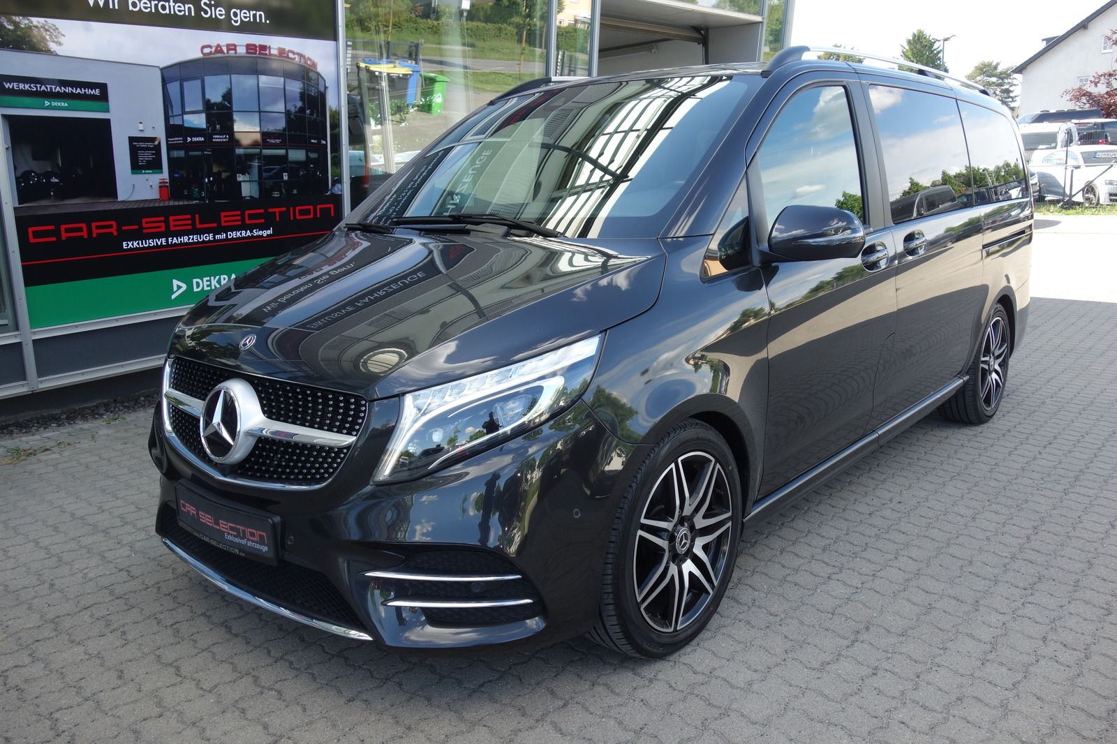 MERCEDES-BENZ V 300 d AMG LINE Lang 3xeTÜR/STDHZG/ACC/LED/AHK