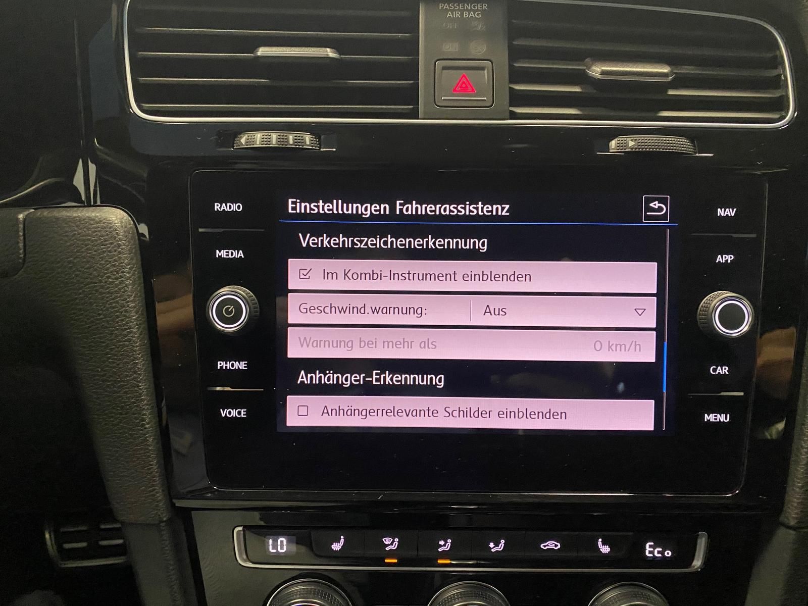 Fahrzeugabbildung Volkswagen Golf VII 1.4 PLUG-IN HYBRID GTE+AHK+MATRIX+ACC