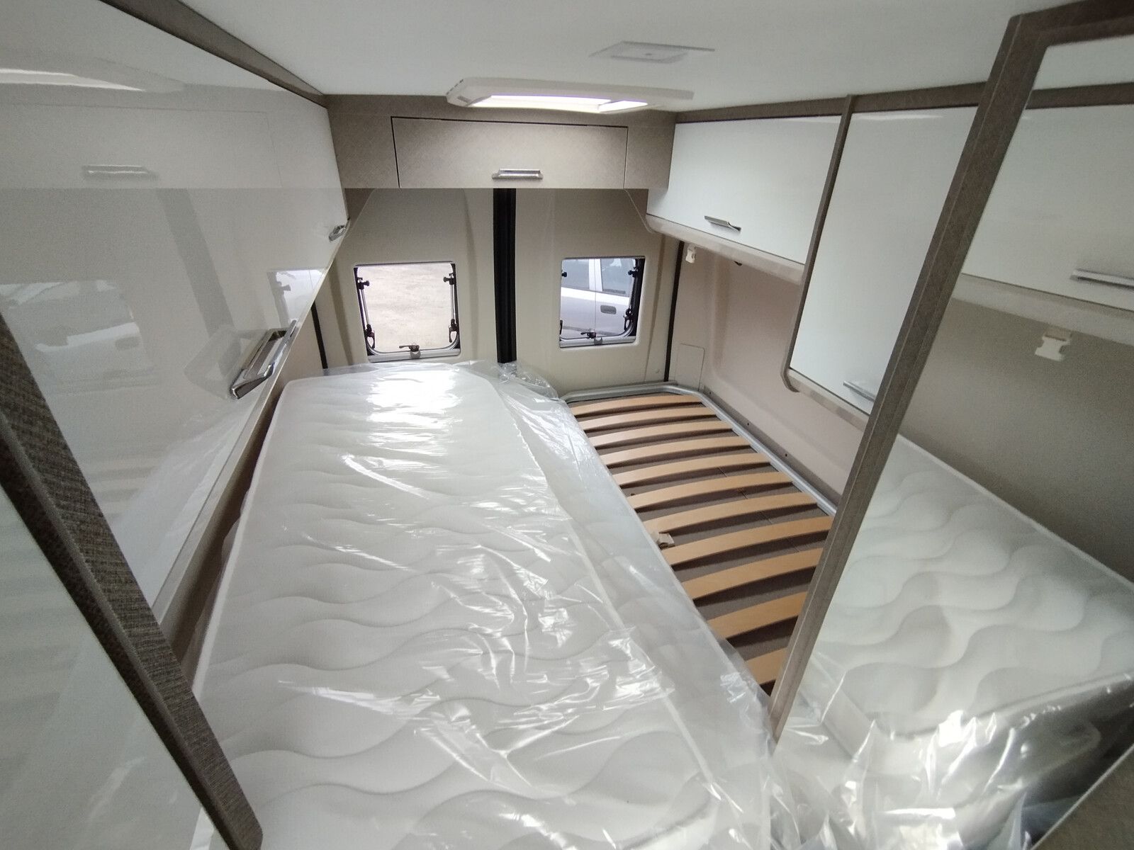 Fahrzeugabbildung Karmann Davis Lifestyle DA 600 LS Panoramadach/Markise