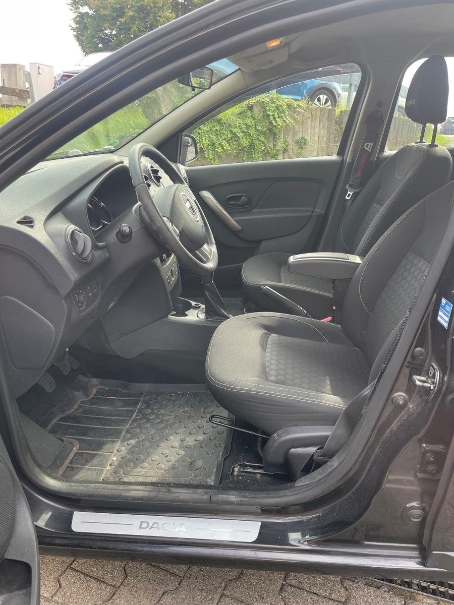 Dacia Logan 2014 — photo 11