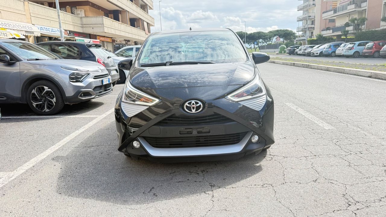 TOYOTA Aygo