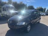 Volkswagen Fox Basis - schwarze Volkswagen Fox