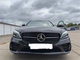Mercedes-Benz C 400 4M T. AIRM,DISTR,HUD,BURM,AHK,MSG, Voll - Mercedes-Benz C 400 aus 2019
