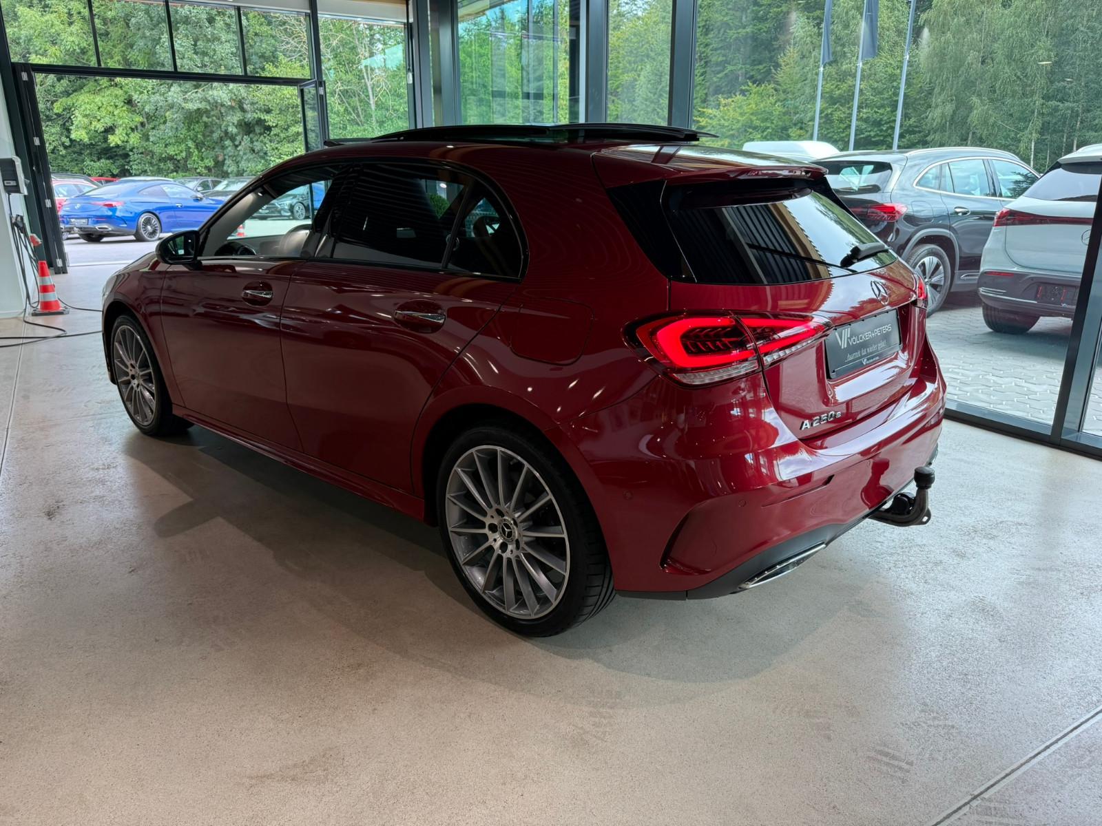 Mercedes-Benz A 250 e /FAP/DISTRO/AHK/AMG/NIGHT/PANO/KAMERA/