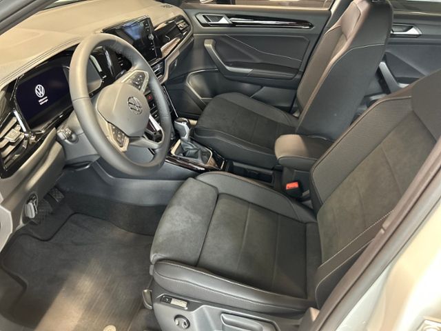 Fahrzeugabbildung Volkswagen T-Roc 2,0 TDI DSG BLACK STYLE AHK NAVI KAMERA TR