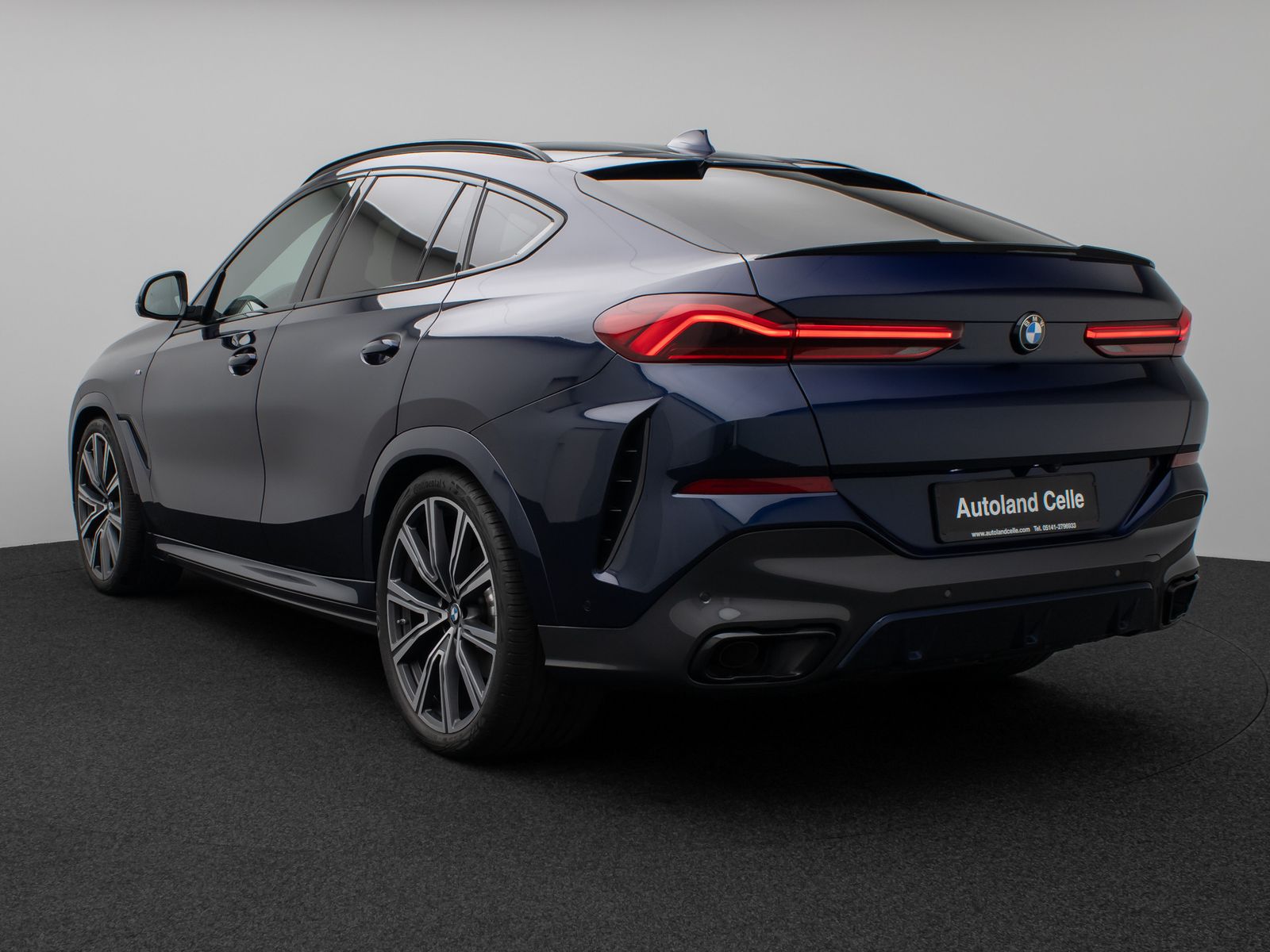 Fahrzeugabbildung BMW X6 xD40i M Sport Panorama Laser 360°HUD DAB HiFi
