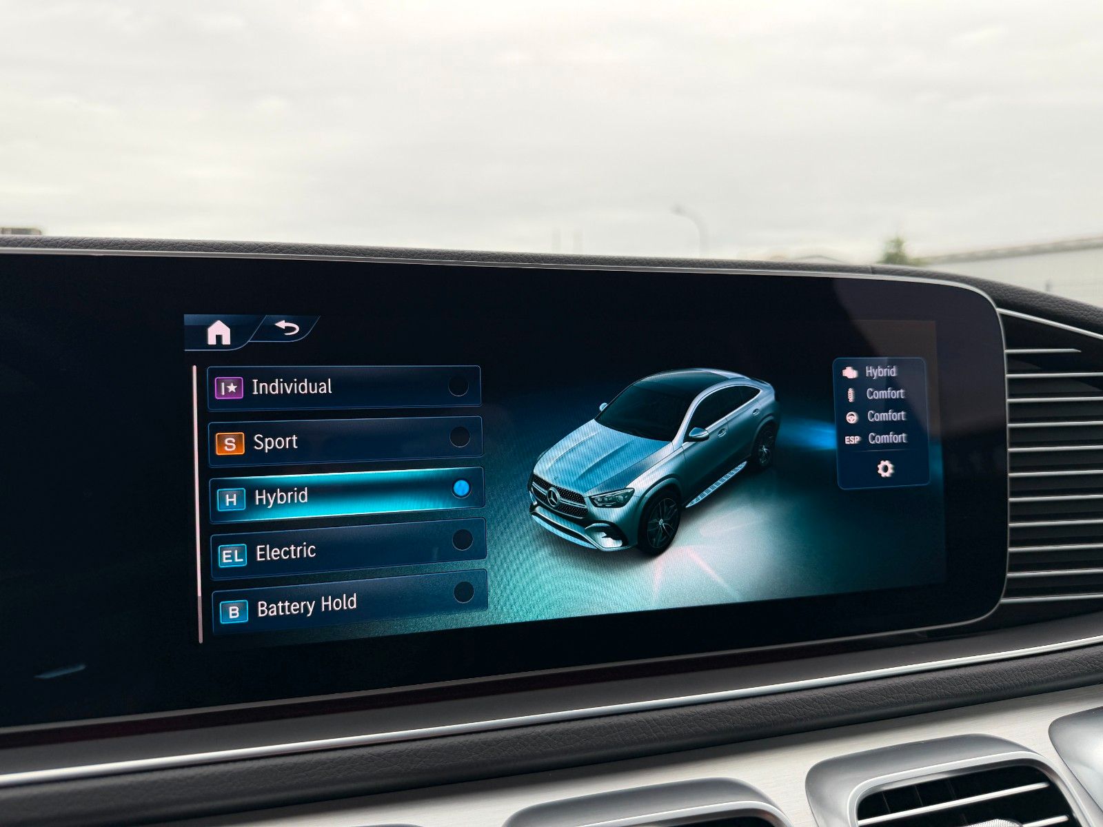 Mercedes-Benz GLE 400e COUPE AMG line Airmatic DISTRONIC foto 25