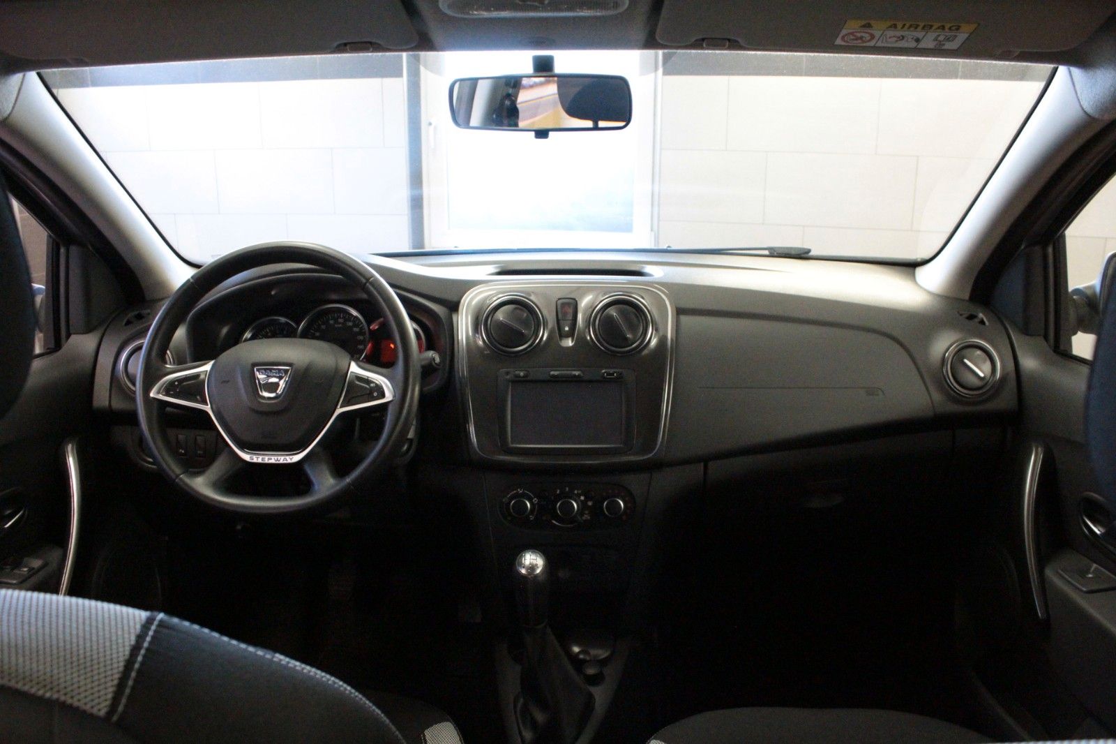 Fahrzeugabbildung Dacia Logan MCV TCe90 Stepway*Navi*Klima*
