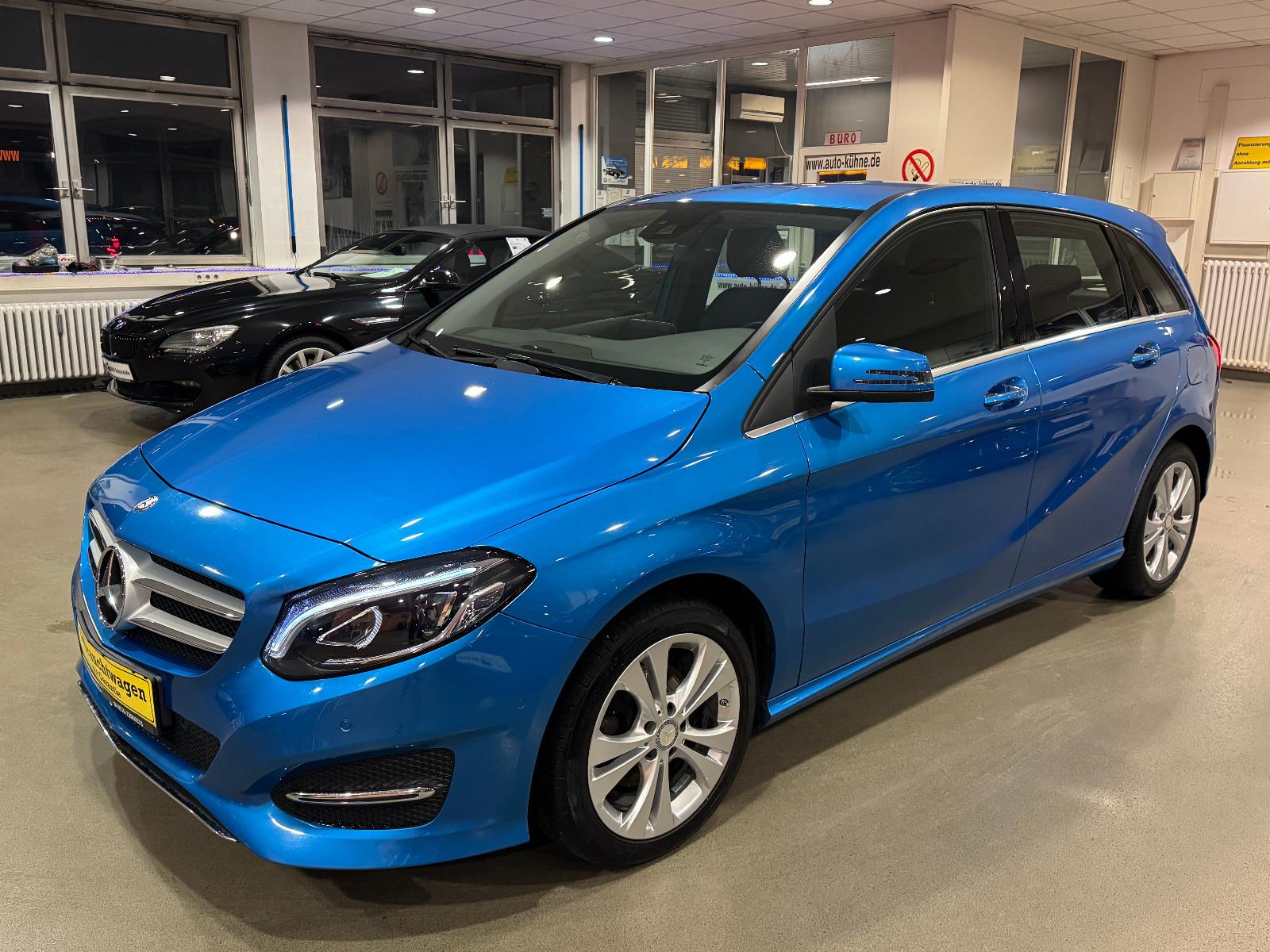 Mercedes-Benz B 220 4Matic,DTC Automatik,ComandNAVI,AHK,LED SW