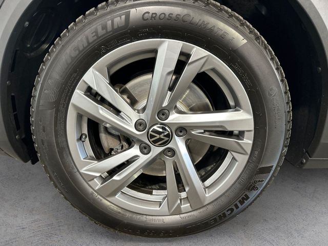 T-Roc 2.0 TDI R-LINE LED+AHK+NAVI+KAMERA+ACC+APP