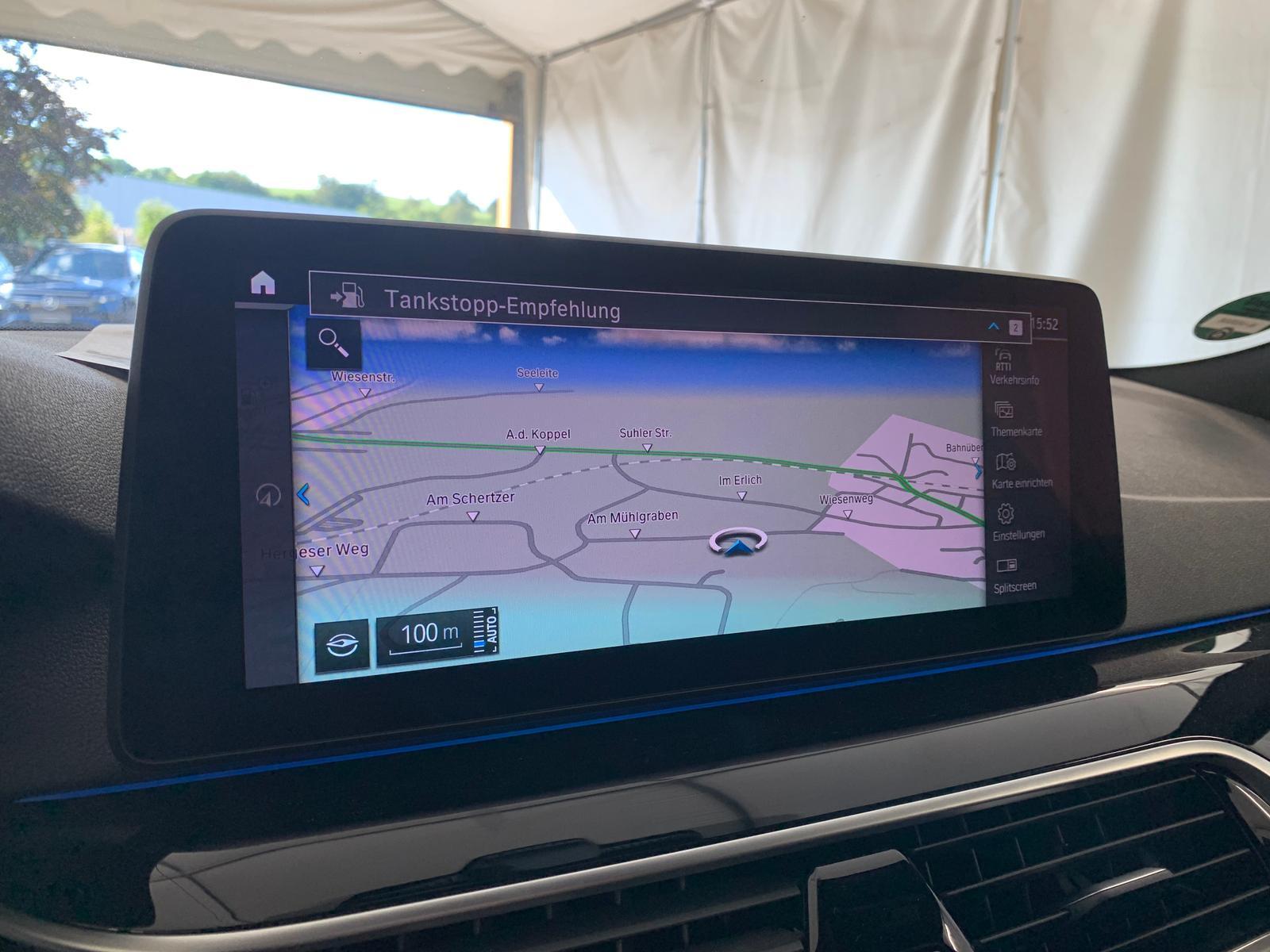 BMW 530e T COCKP-PRO/LED+/HEAD-UP/ACC/LEDER/KAM