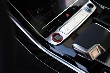 2024 AUDI S8 — миниатюра 40