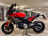 BMW F 900 XR - mit Tieferlegung - BMW F 900 XR