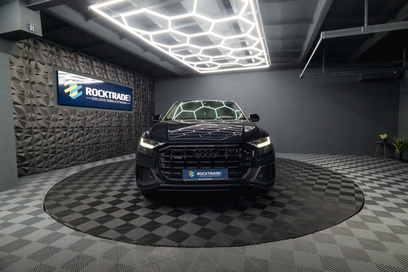 Fahrzeugabbildung Audi Q8 50 TDI quattro S-Line Black Design*ACC*22Zoll