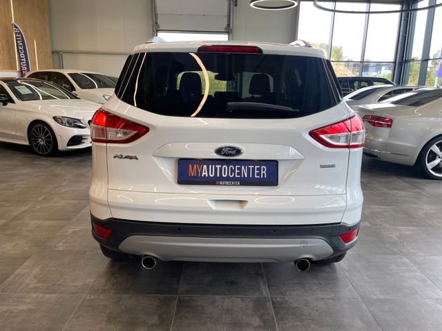 Ford Kuga Titanium EcoBoost *4x4*KAMERA*AHK*TOUCH*