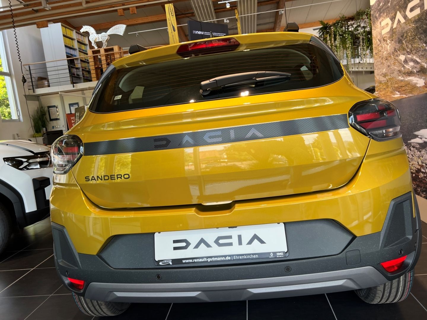 Fahrzeugabbildung Dacia Sandero III Stepway Expression TCe110 NAVI LED P