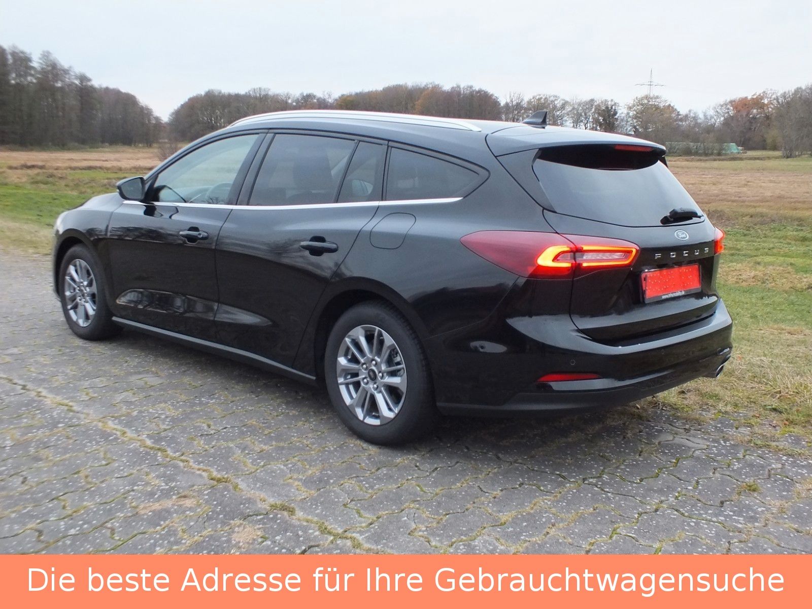 Ford Focus Turnier Titanium X  aAHK ,NAVI groß Autom. imagem 3