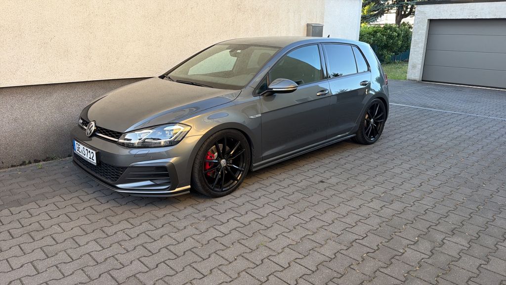 Image of Volkswagen Golf