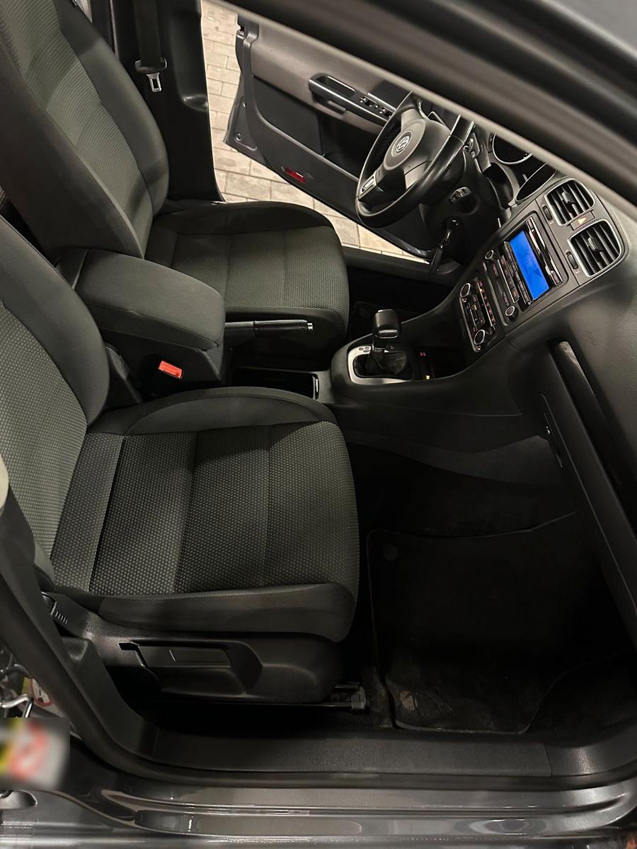 Volkswagen Golf 2010 — photo 10