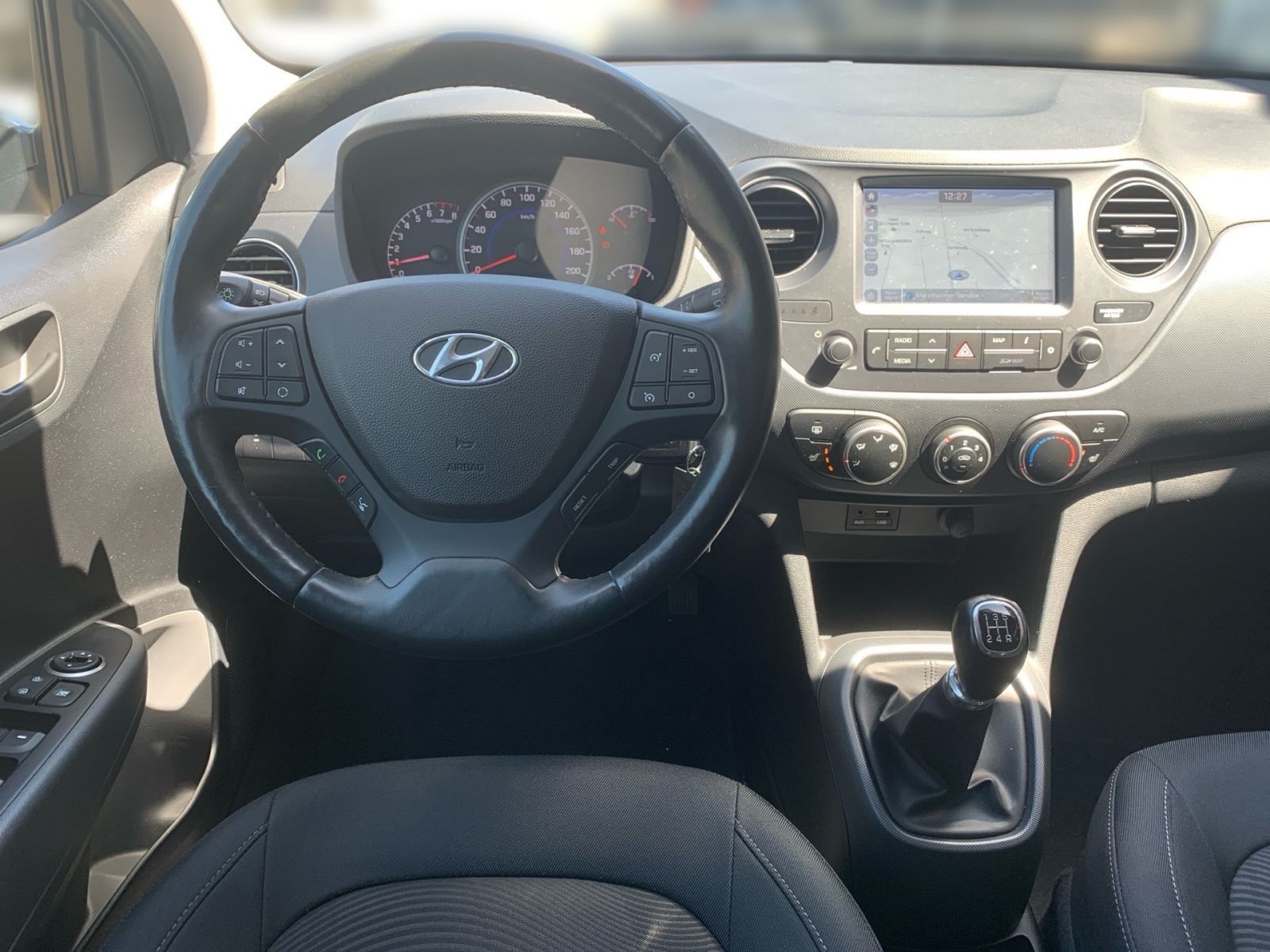 Fahrzeugabbildung Hyundai i10 1.2 YES! Plus Navi Sitzheizung