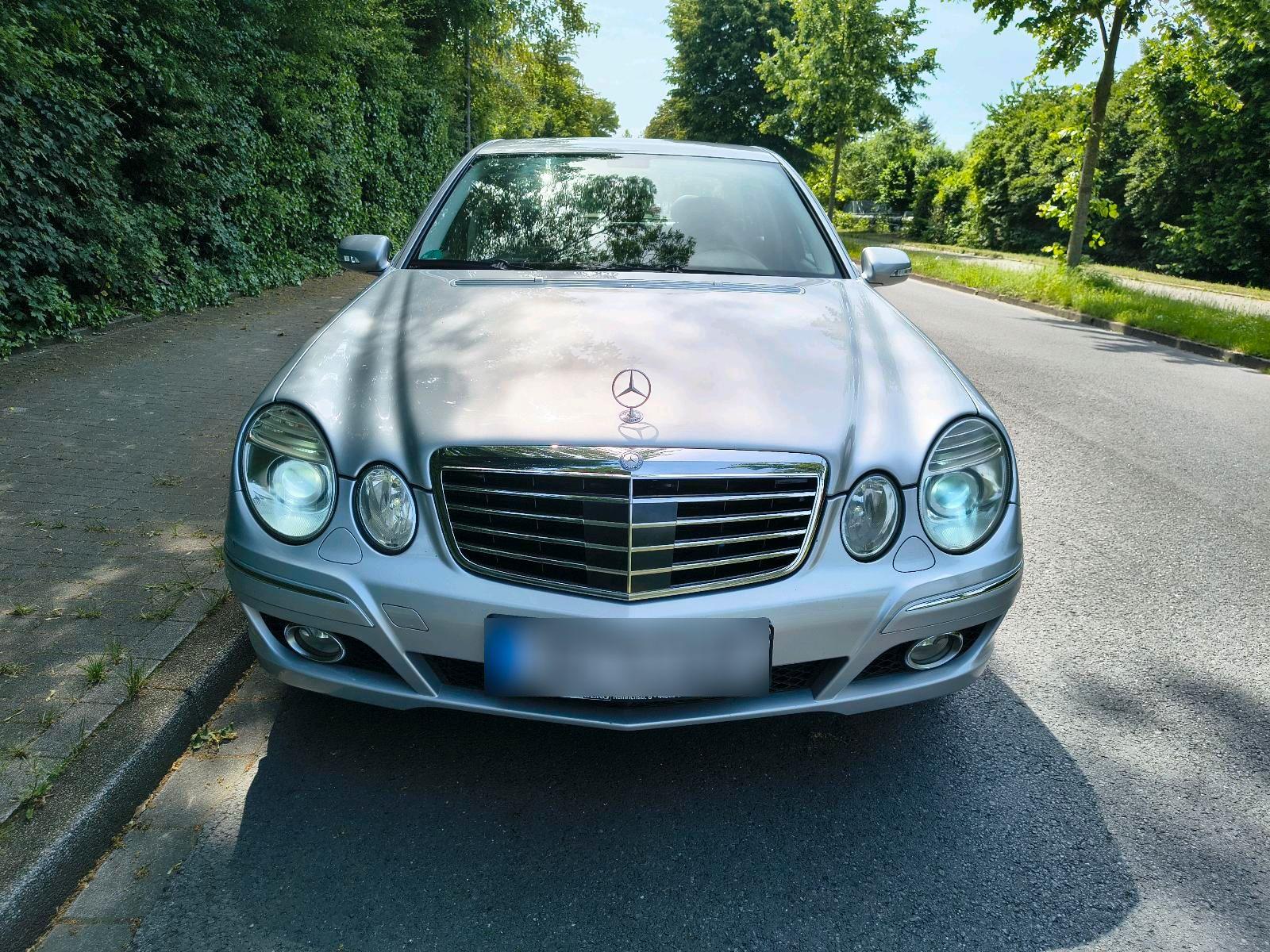 Mercedes-Benz E 320