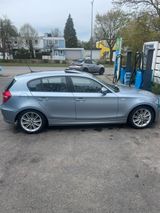 BMW e87 1er Automatik facelift wenig Km - BMW: 1er E87
