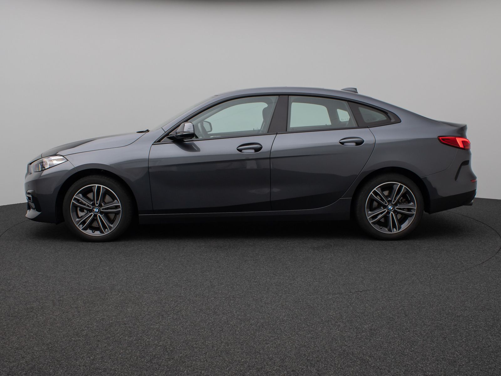 Fahrzeugabbildung BMW 220i Gran Coupé xD Sport Line HUD DAB Panorama