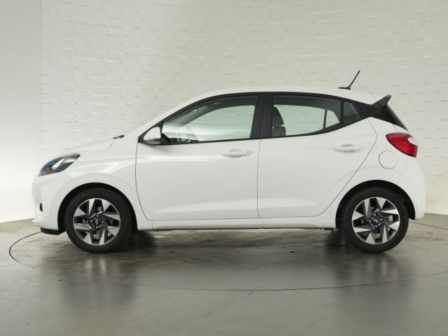 i10 FACELIFT TREND+NAVI+RÜCKFAHRKAMERA+SITZHEIZU