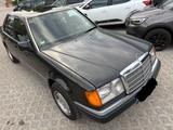 Mercedes-Benz Mercedes Benz w124 260E - H - Mercedes-Benz 260: W124 260e