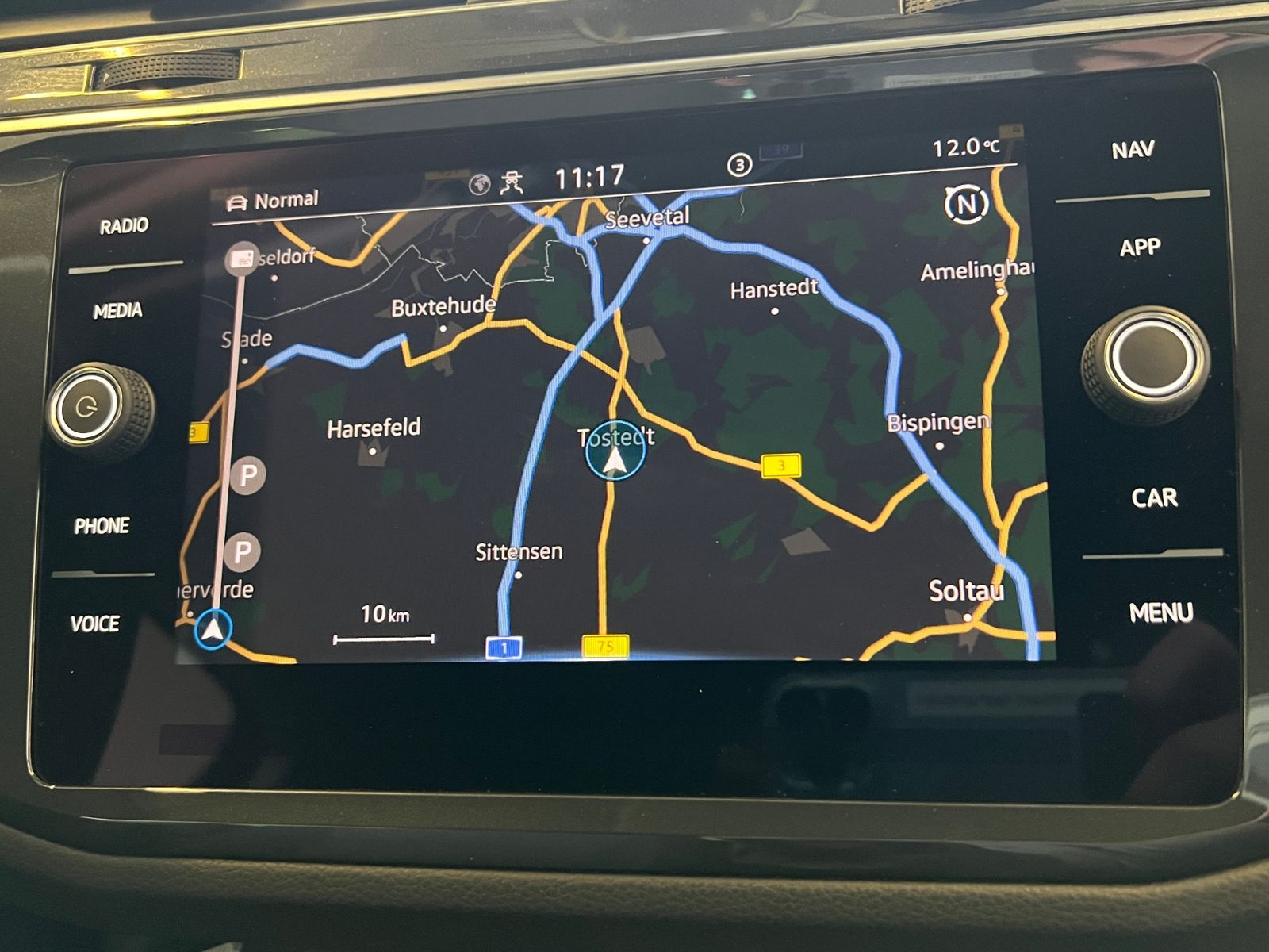 Fahrzeugabbildung Volkswagen Tiguan MOVE 1.5 TSI DSG *AHK, LED, Navi, 17'-LM*