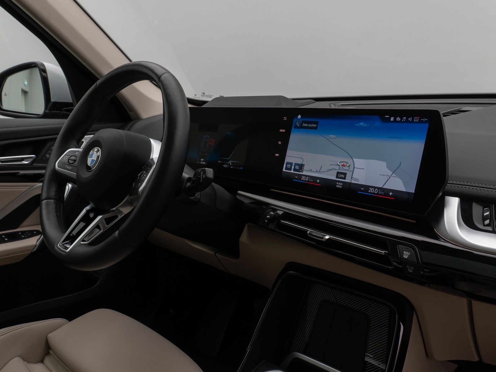 Fahrzeugabbildung BMW X1 sD18i xLine Panorama 360°HUD DAB H/K Sport