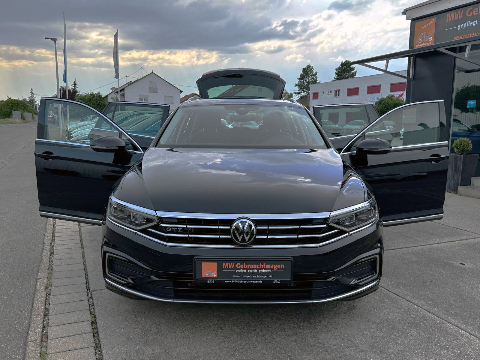 Fahrzeugabbildung Volkswagen Passat Varia. 1.4TSI DSG GTE R-Line ACC PANO AHK