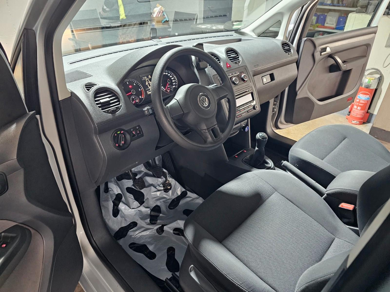 Volkswagen Caddy TÜV Kundendienste ZR neu