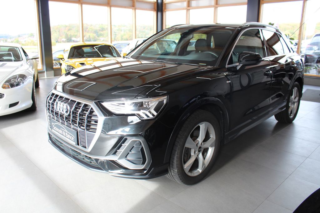 Image of Audi Q3
