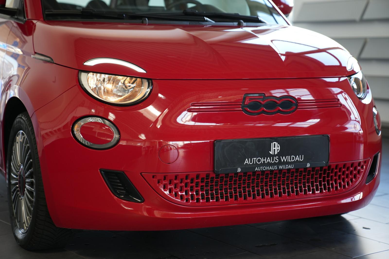 Fiat 500 e Red *NAV*LED*TEMP*