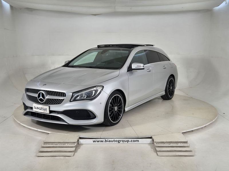 Image of Mercedes-Benz CLA 220