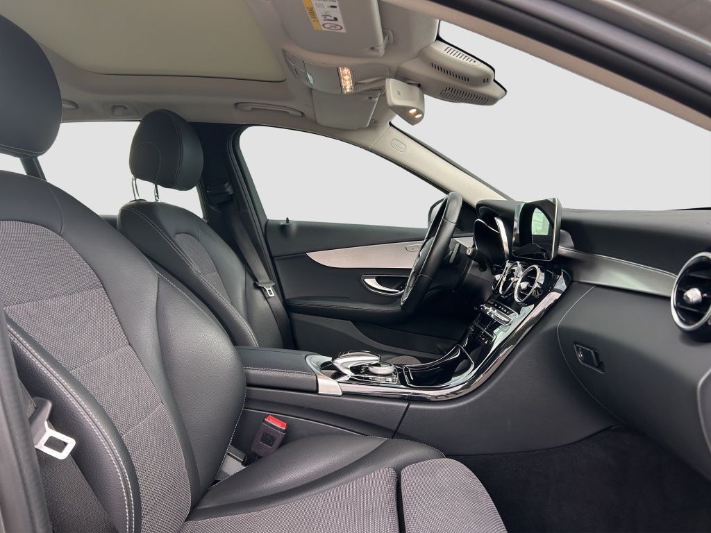 Fahrzeugabbildung Mercedes-Benz C 220 d T-Modell Avantgarde*COMAND*PanoDach*AHK