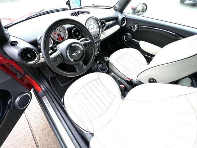 MINI Cooper Cabrio Leder Navi Xenon PDC