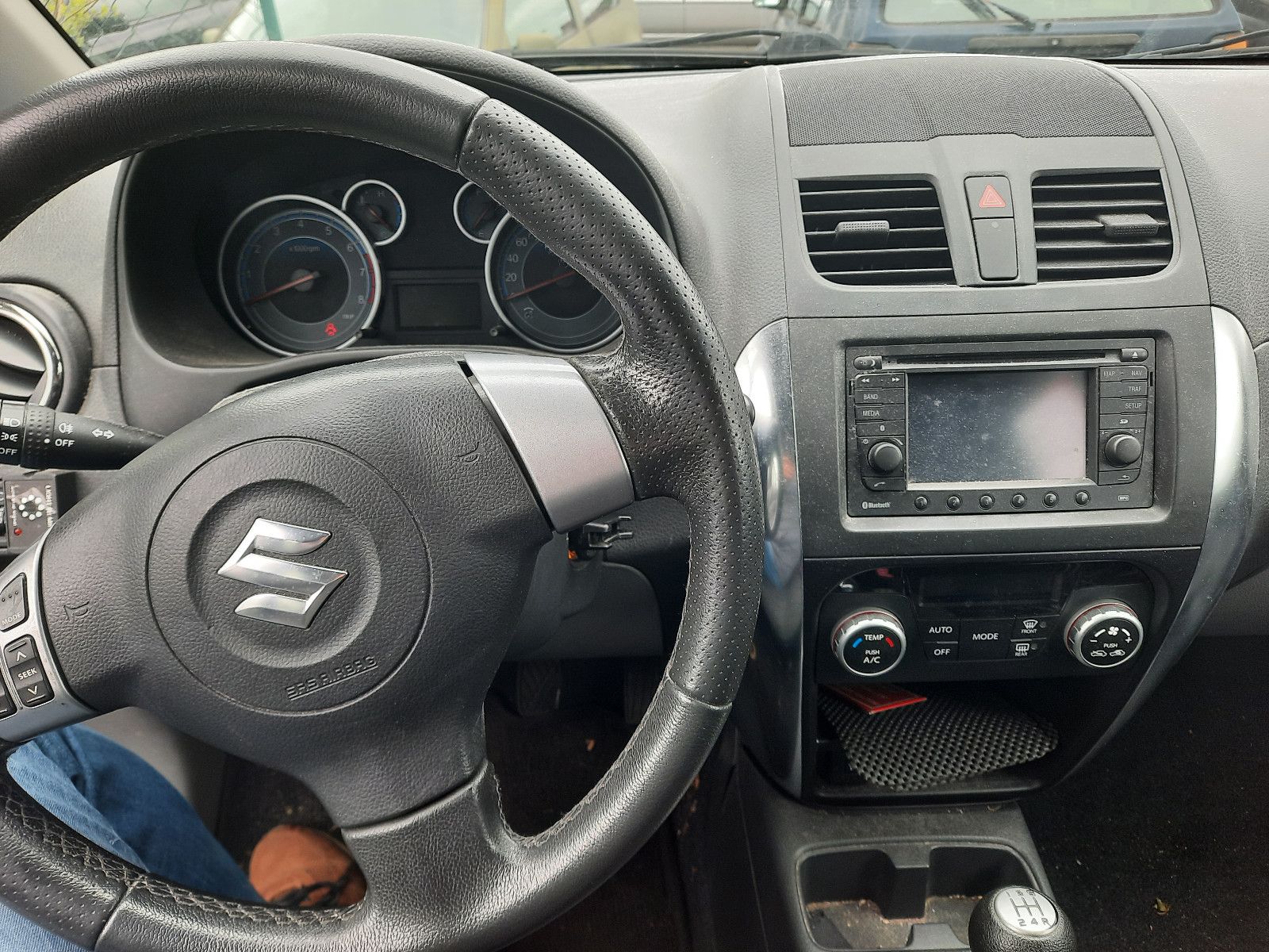 Fahrzeugabbildung Suzuki SX4 Style
