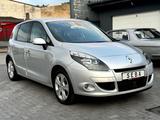 Renault Scenic 'Behindertengerecht-Handgas'Aut.' - gebrauchte Renault Scenic aus dem Jahr 2010