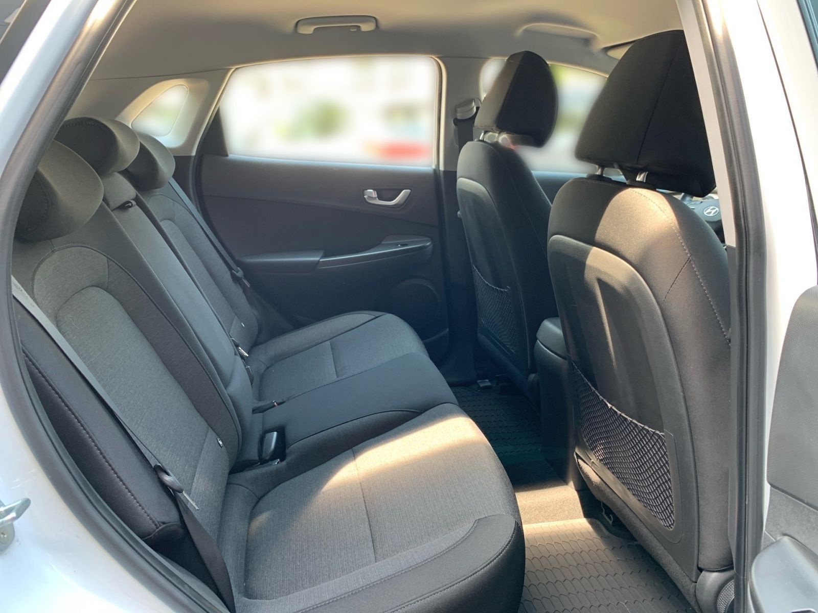 Fahrzeugabbildung Hyundai KONA Select Elektro 11 kW OBC Sitzheizung