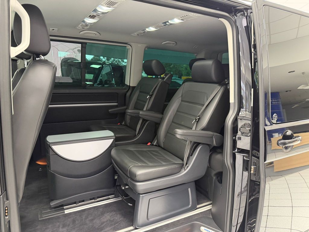 Volkswagen T6 Multivan 2.0 TDI 4Motion Highline*GSD*Leder*