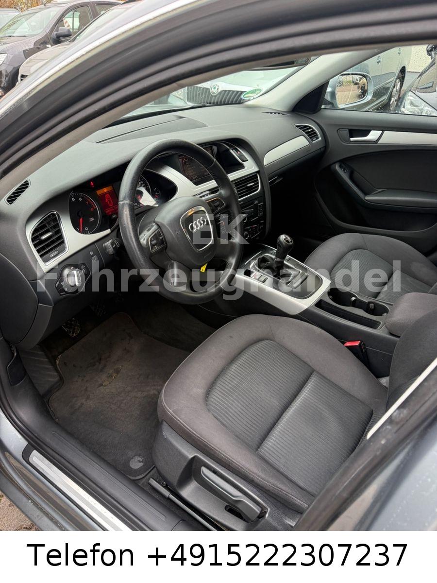 Audi A4 2011 — photo 10