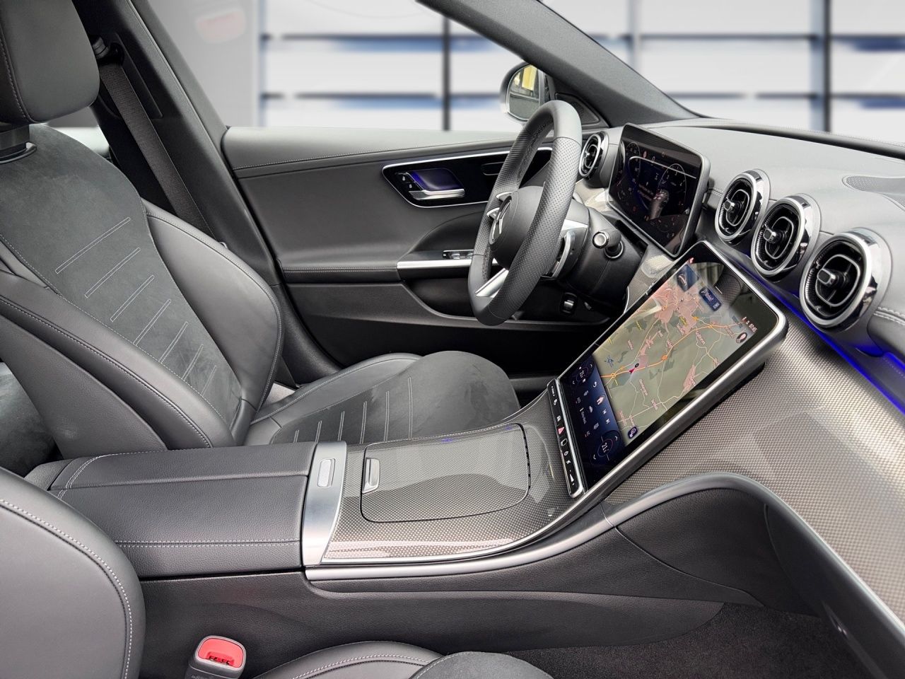 Fahrzeugabbildung Mercedes-Benz C 300 d T AMG+AHK+DISTRO+AMBIENTE+LED+CARPLAY+