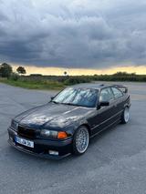 BMW 323i Coupe 323i - BMW 323: Coupe, 323i