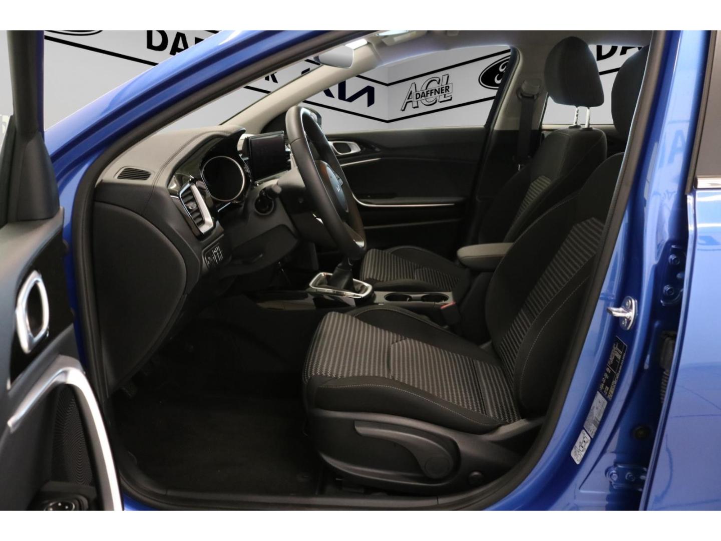 Kia Ceed_sw Vision Kamera PDC Navi SHZ Tempomat Alu