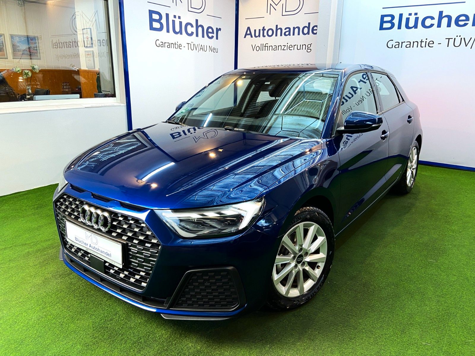 Audi A1 Sportback Automatik Nur 2500 Km Apple Car PDC