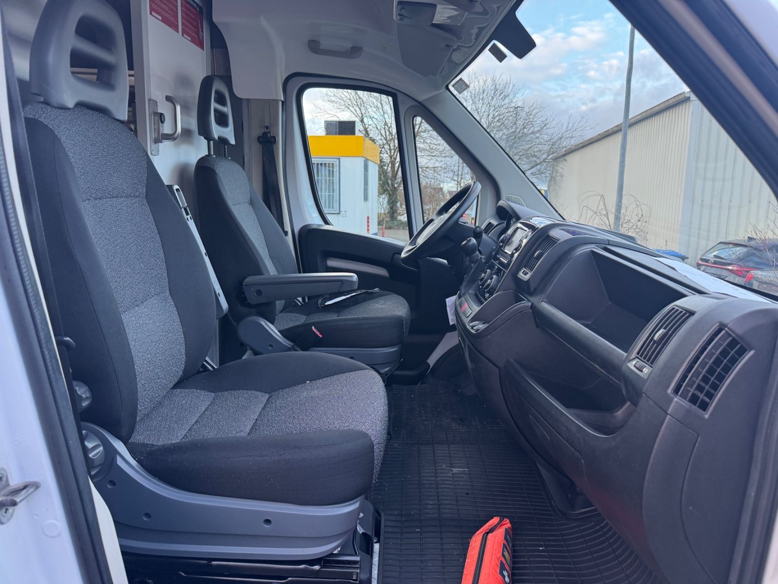 Fahrzeugabbildung Fiat Ducato 35 L3 H2 Klima+Kamera