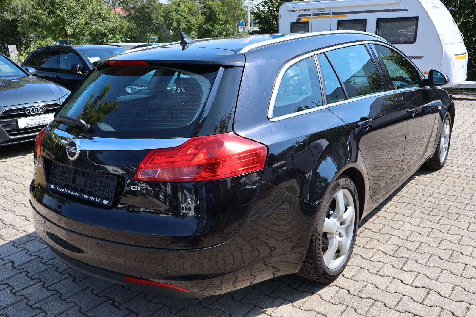 Fahrzeugabbildung Opel Insignia A Sports Tourer Edition